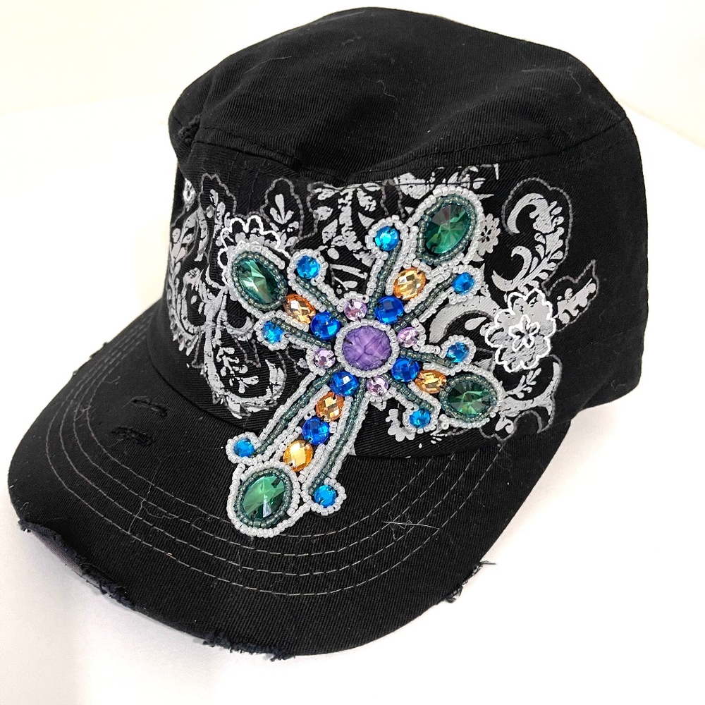 Cross vontage cap.